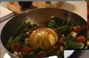 Ensalada con burrata